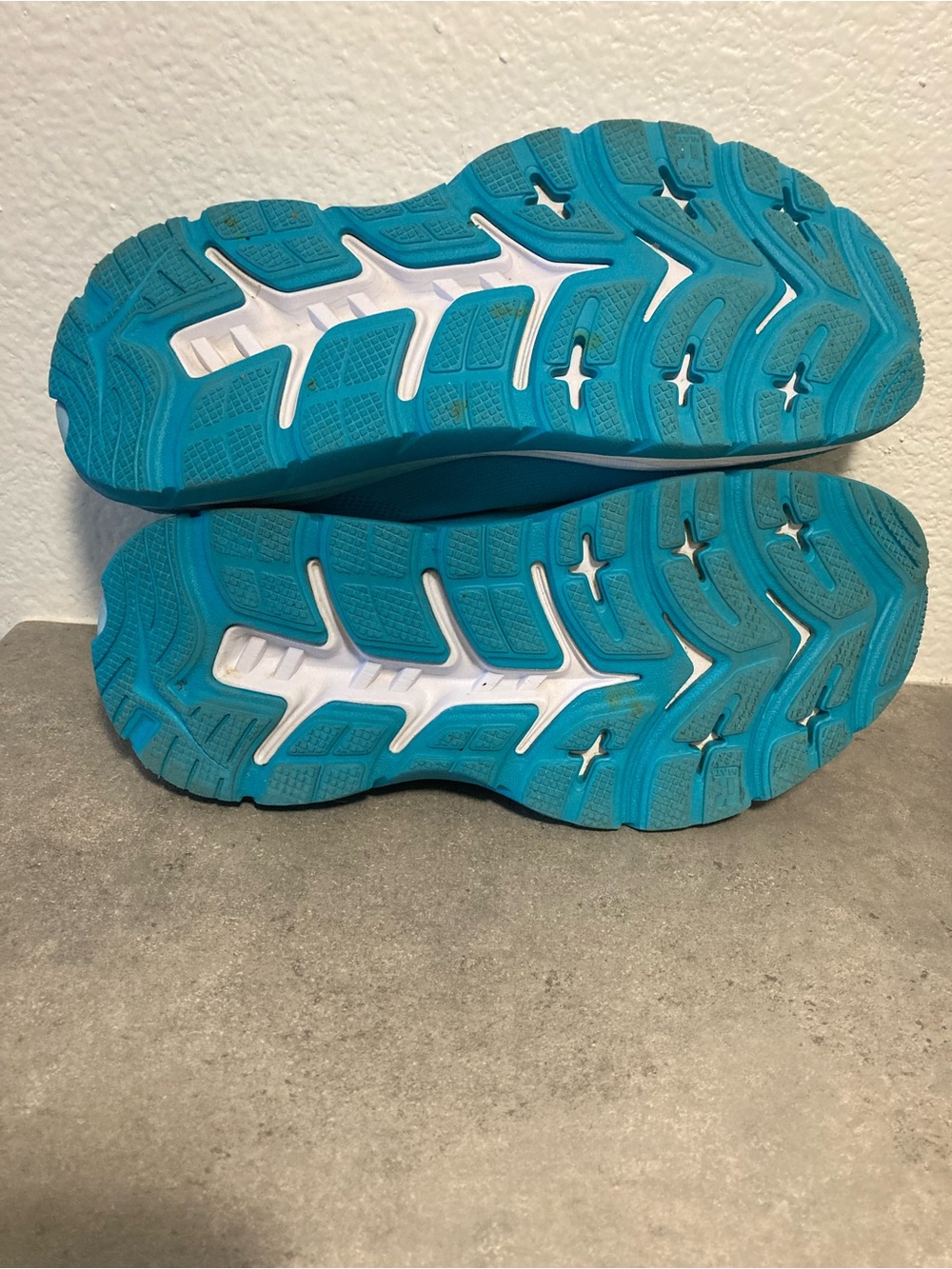 Hoka Mach Shoe Fly Collection - Picture 9 of 11